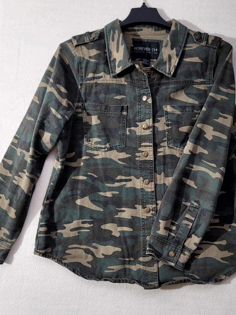 Forever 21 Green and Cream Camo Button-Front Jean Jacket